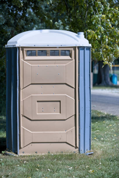 Portable Toilet Options We Offer in Maytown, PA